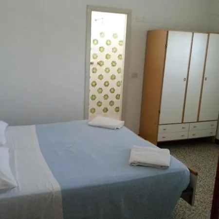 Bed & Breakfast Fiorina - Colazione Fino A Mezzogiorno 3*