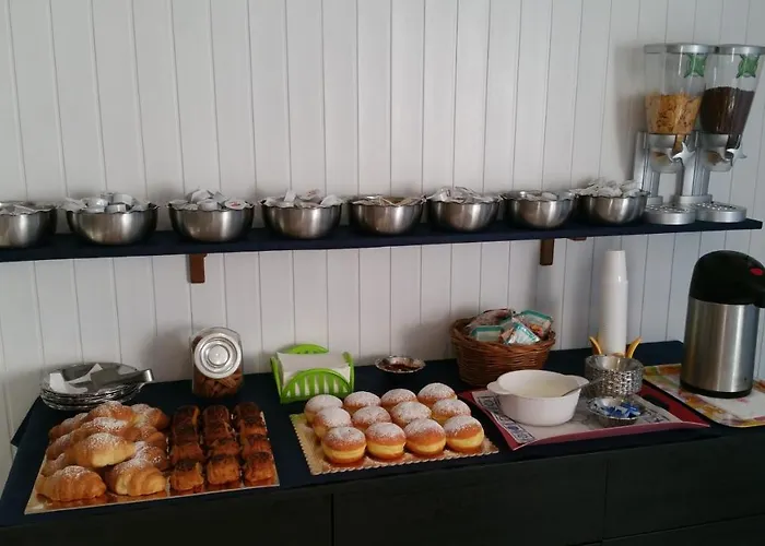 Fiorina - Colazione Fino A Mezzogiorno 住宿加早餐酒店 3*