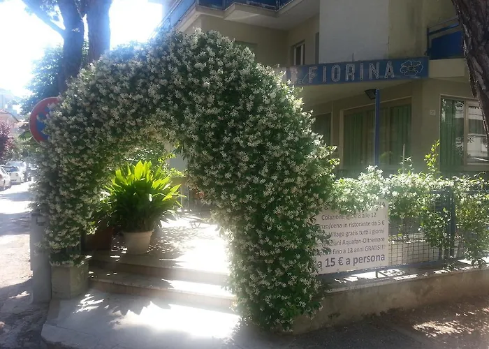 Fiorina - Colazione Fino A Mezzogiorno 住宿加早餐酒店