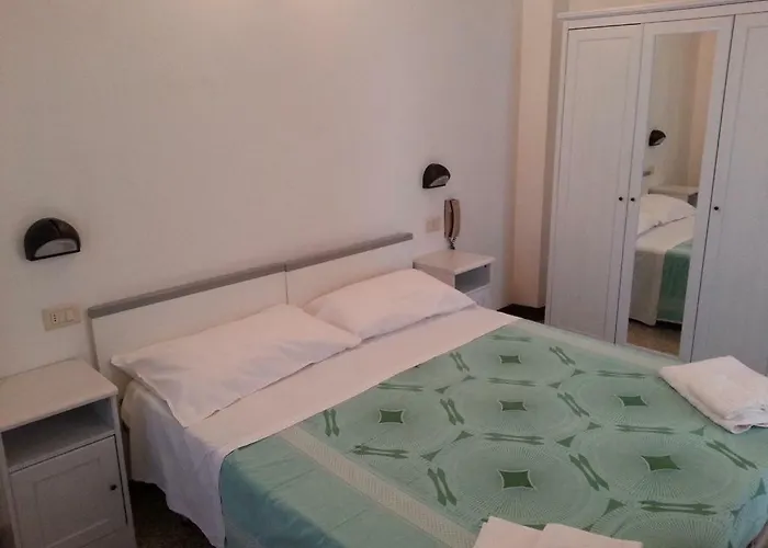 Bed & Breakfast Fiorina - Colazione Fino A Mezzogiorno 3*