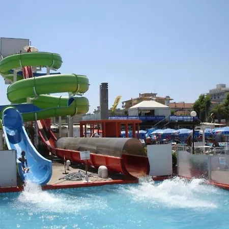 Fiorina - Colazione Fino A Mezzogiorno Alojamento de Acomodação e Pequeno-almoço 3*